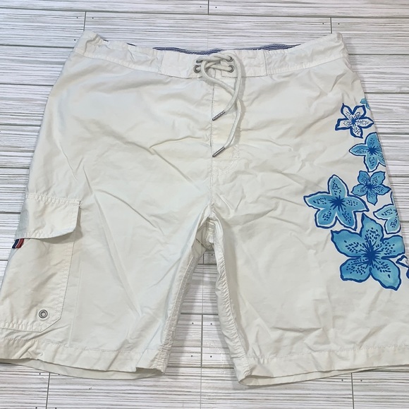 Tommy Hilfiger Men’s Swim Trunks - Picture 1 of 9